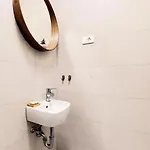 Luxury With Parking Split
