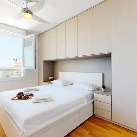 Apartment Luxury With Parking *