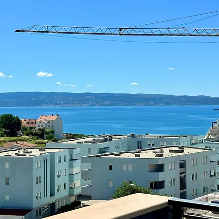 Luxury - Ev Plug-in Parking Apartmán